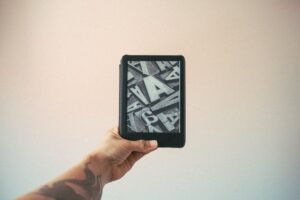 kindle ad supported vs unadorned